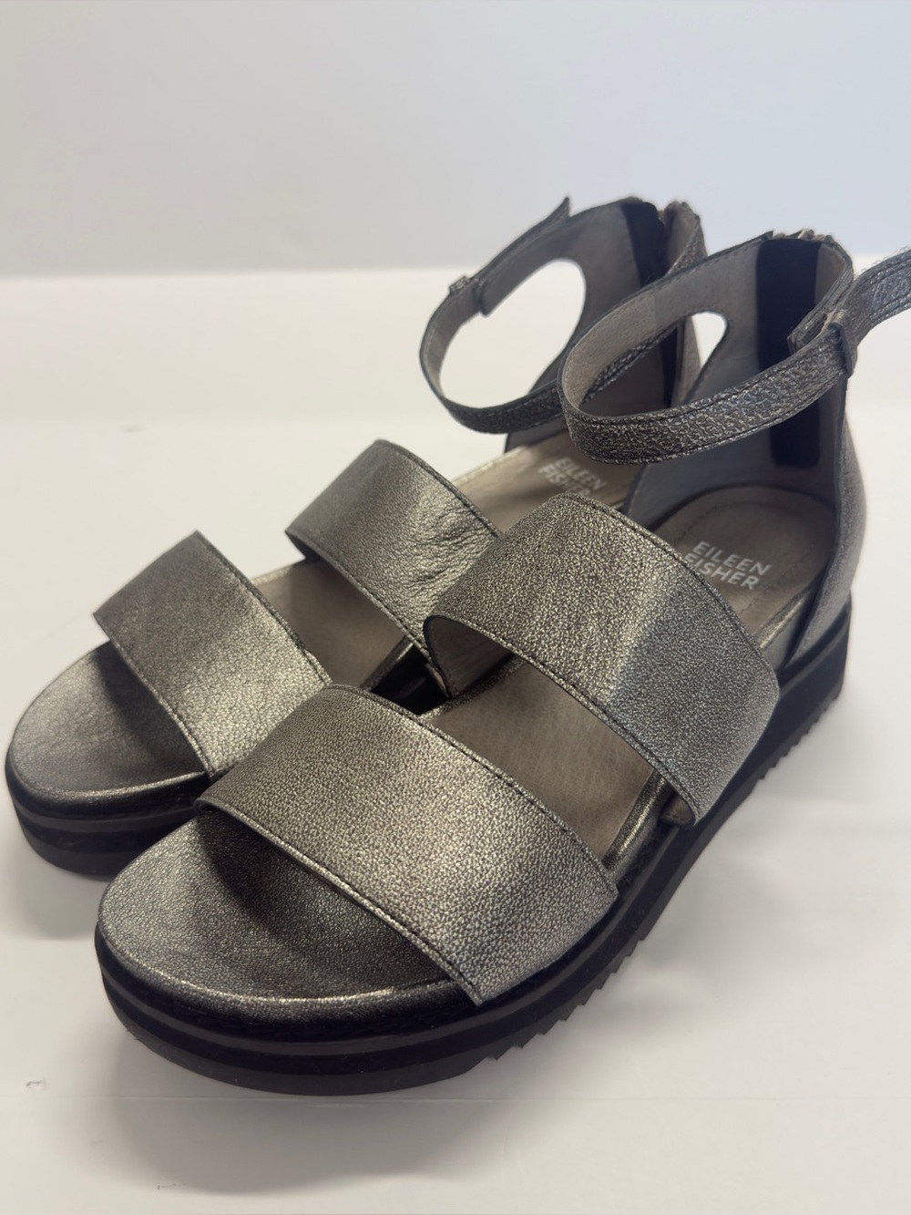 Eileen Fisher Keno Metallic Silver Platform Sandal Size 7